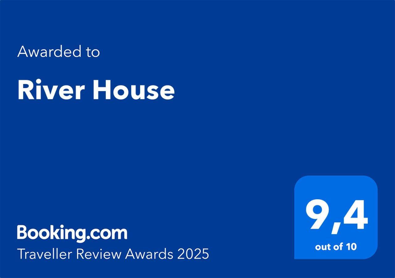 River House Порлеца Екстериор снимка